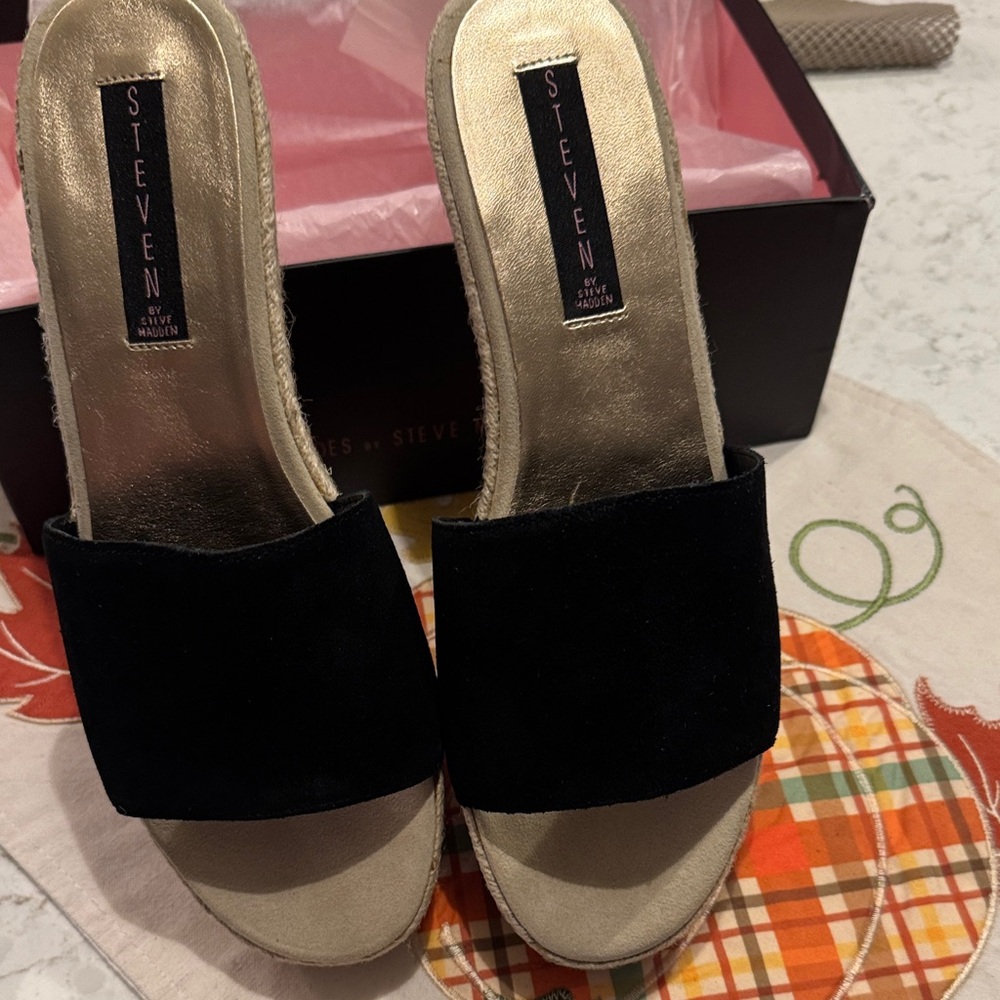 Steven by Steve Madden Black and Gold Espadrille Slides